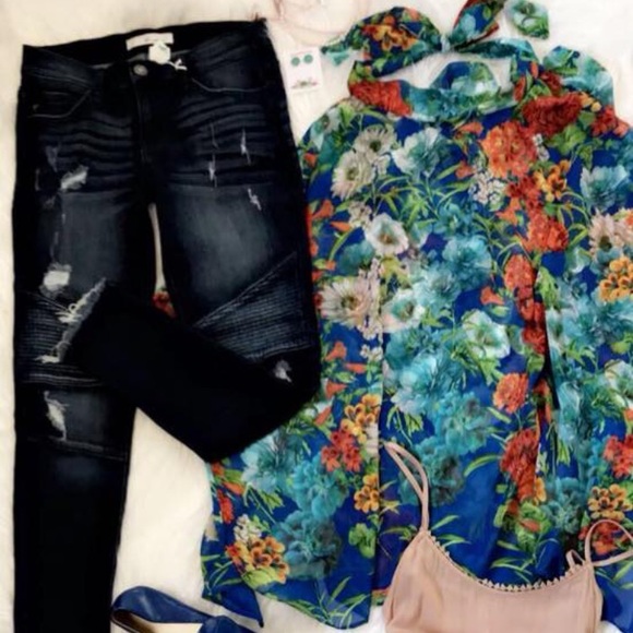 SALE! NWT Easel Blouse- FITS PLUS SIZE - Picture 5 of 5